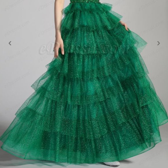Green V-Cut Beaded Shiny Layers Party Cake Dress - Like New - Picture 4 of 11